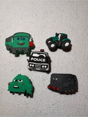 CROCS Kids Vehicle Charms - Green and Black Collection